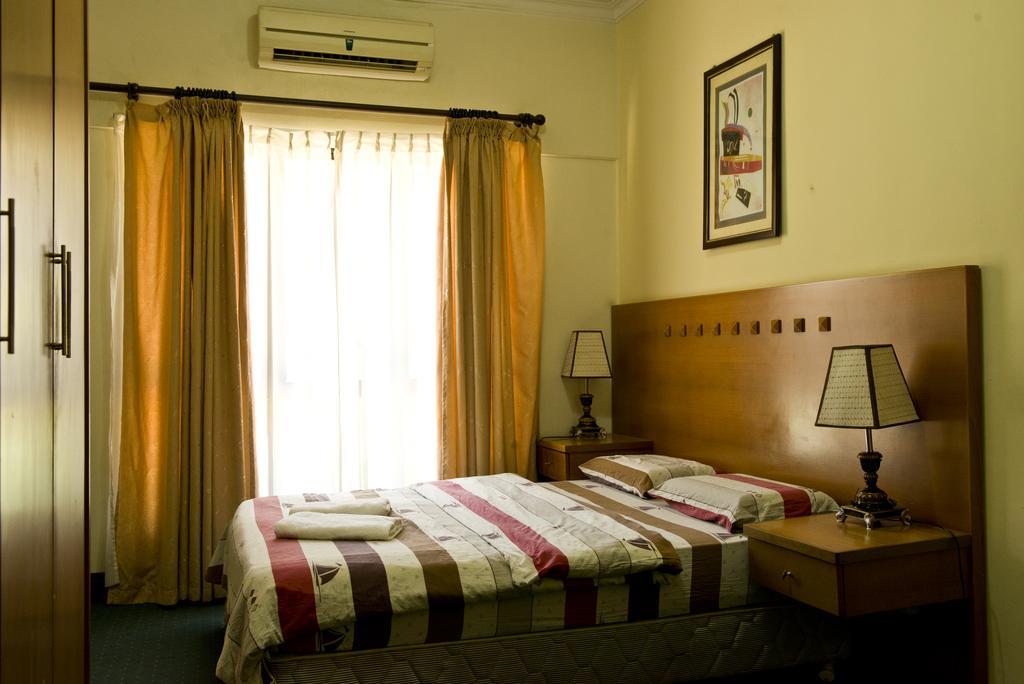 Apartamento Nana Marina Court Kota Kinabalu Exterior foto