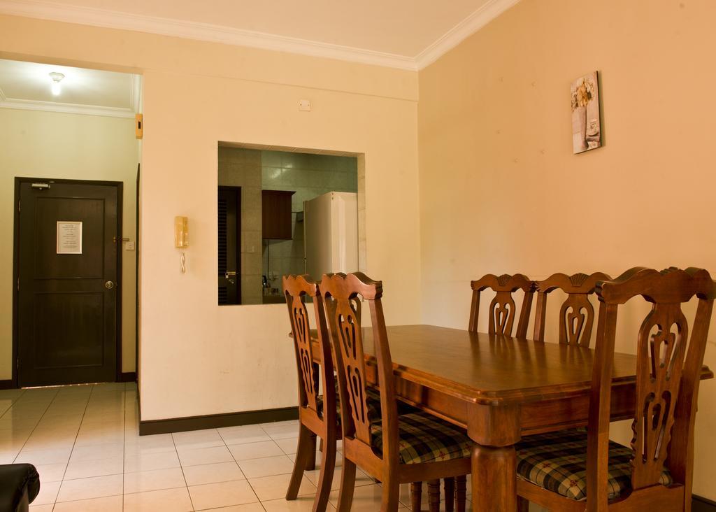 Apartamento Nana Marina Court Kota Kinabalu Exterior foto