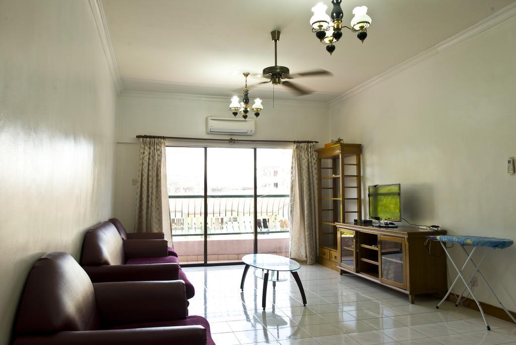 Apartamento Nana Marina Court Kota Kinabalu Exterior foto