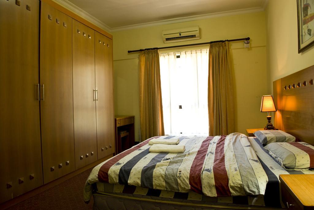 Apartamento Nana Marina Court Kota Kinabalu Exterior foto